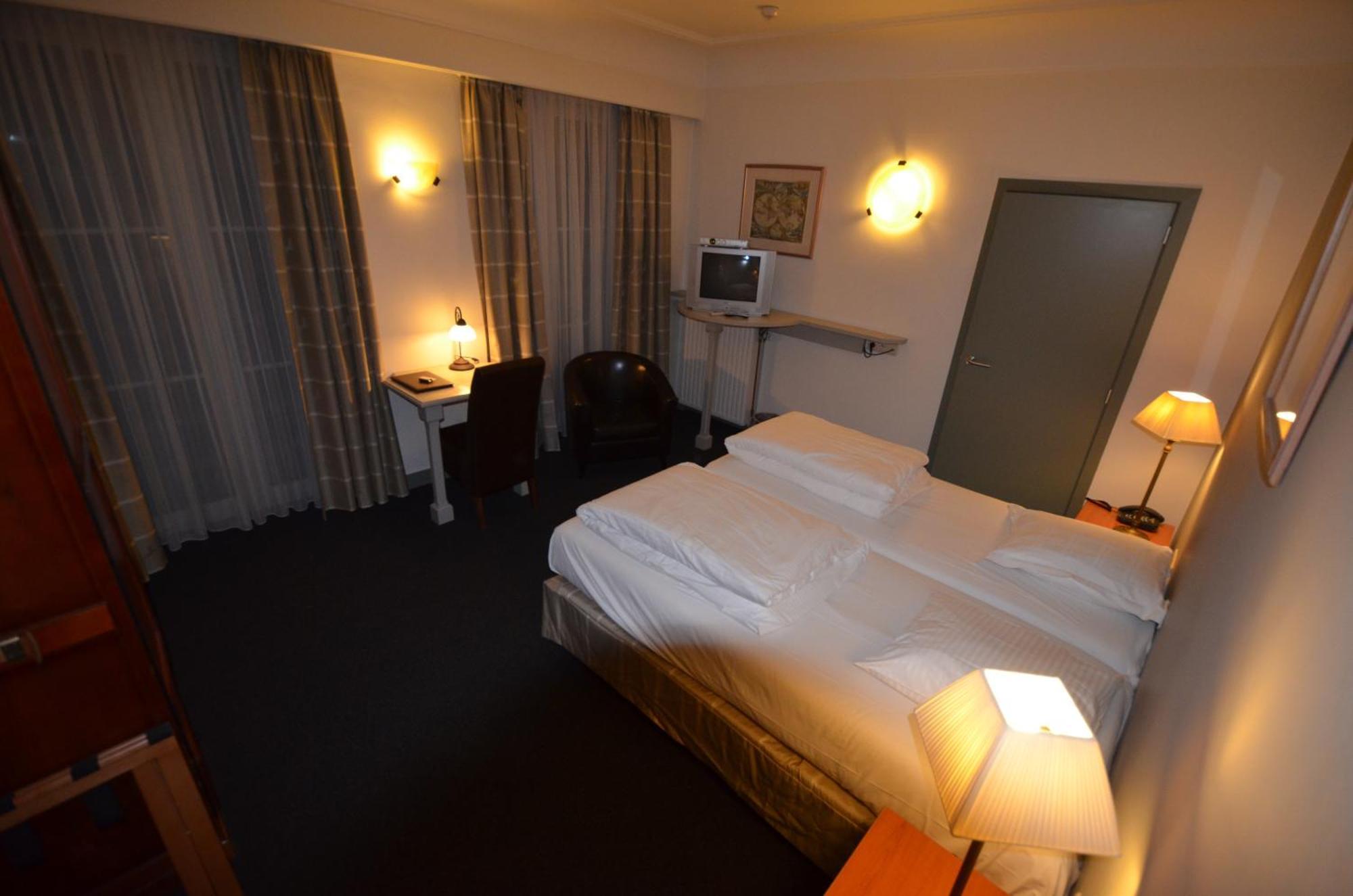 Hotel Malcot Mechelen Zewnętrze zdjęcie